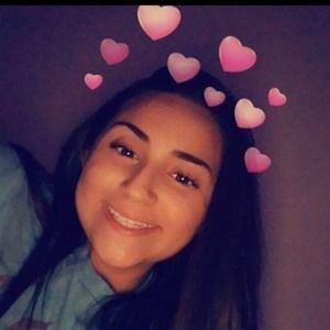 Meet your Posher, Mona